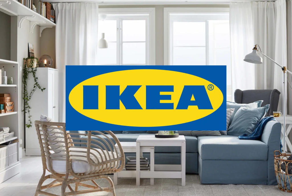 Imagen del logo de Ikea mostrando también su mobiliario
