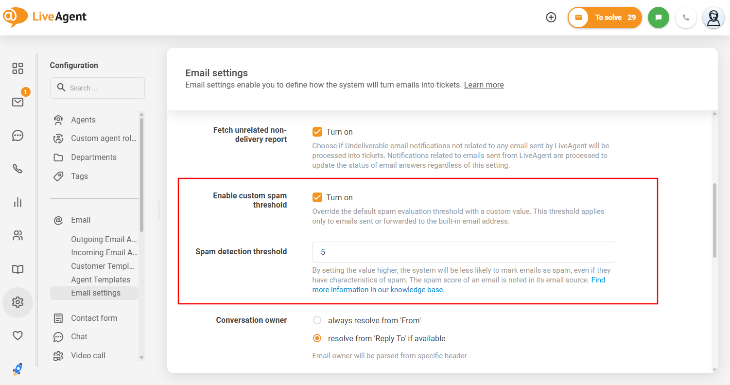 La interfaz del umbral de spam personalizable de LiveAgent