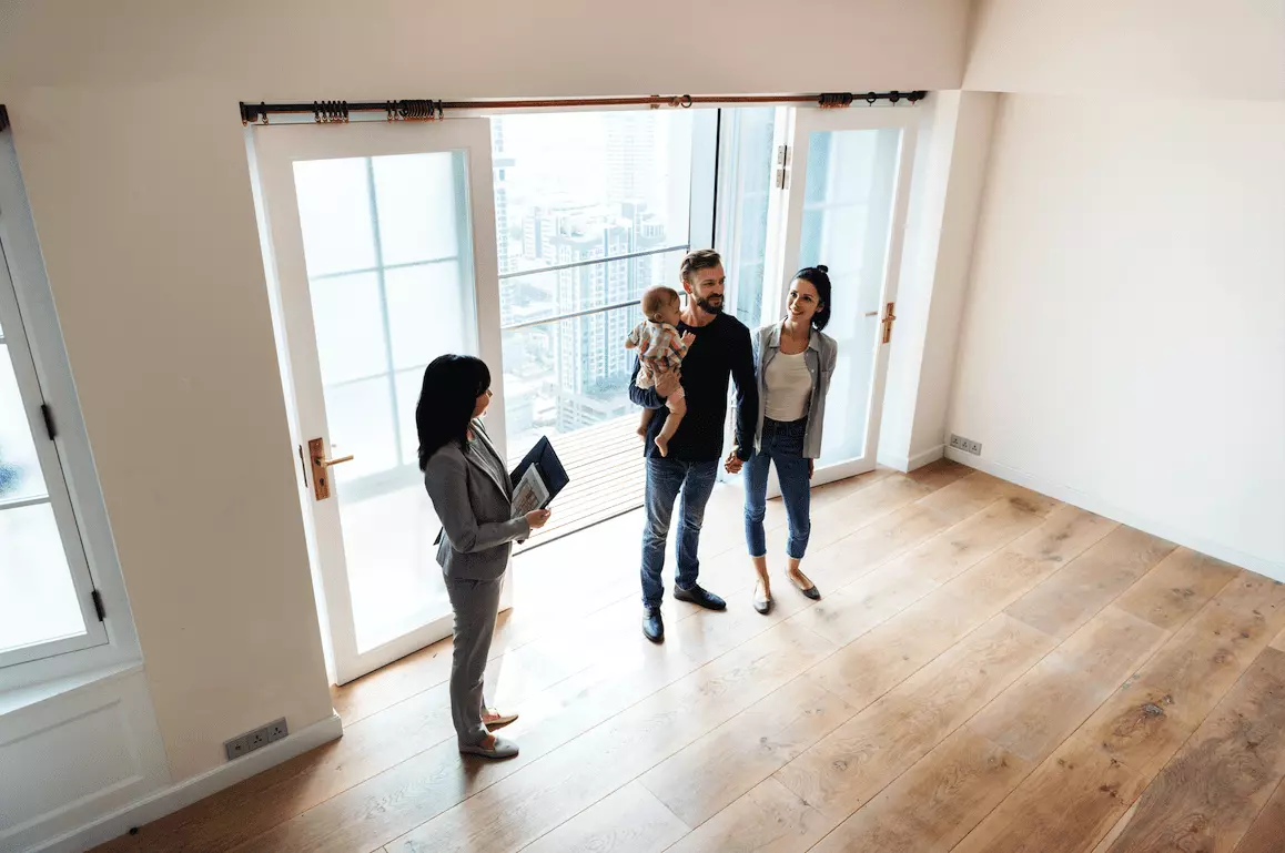 Ejemplo de viaje del cliente inmobiliario